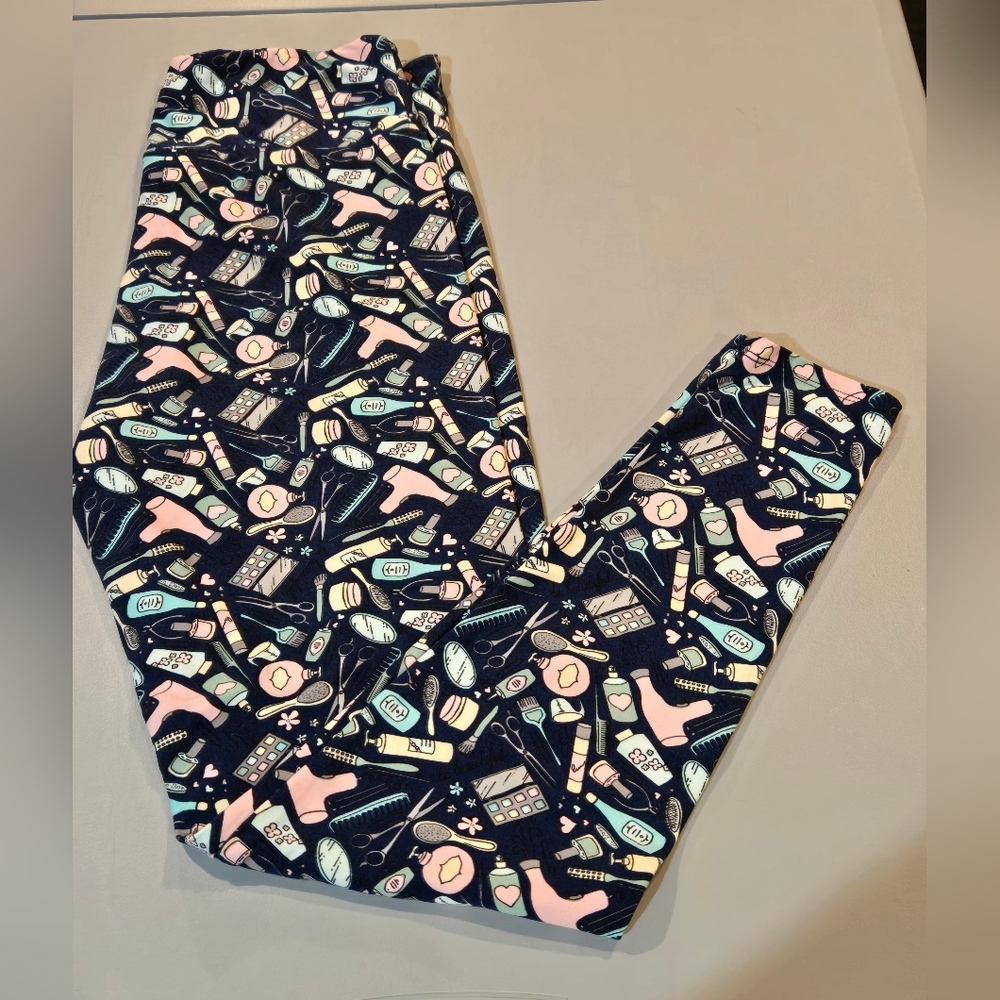 LuLaRoe Beauty-Themed Leggings in Blue and Pink (5c9)